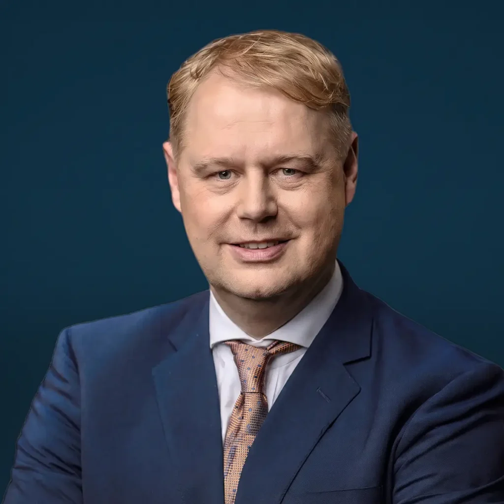 Portrait of Prof. Dr. med. Norbert Frey, Co-founder and Chief Medical Officer of Revier Therapeutics